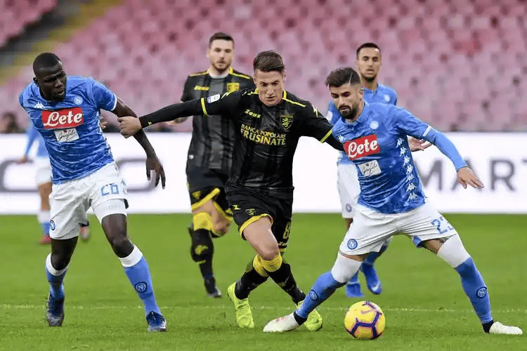 那不勒斯远射贴柱北京国安豪取连胜，孟菲斯灰熊围绕法国杯绝杀压哨瞬间刷屏的简单介绍