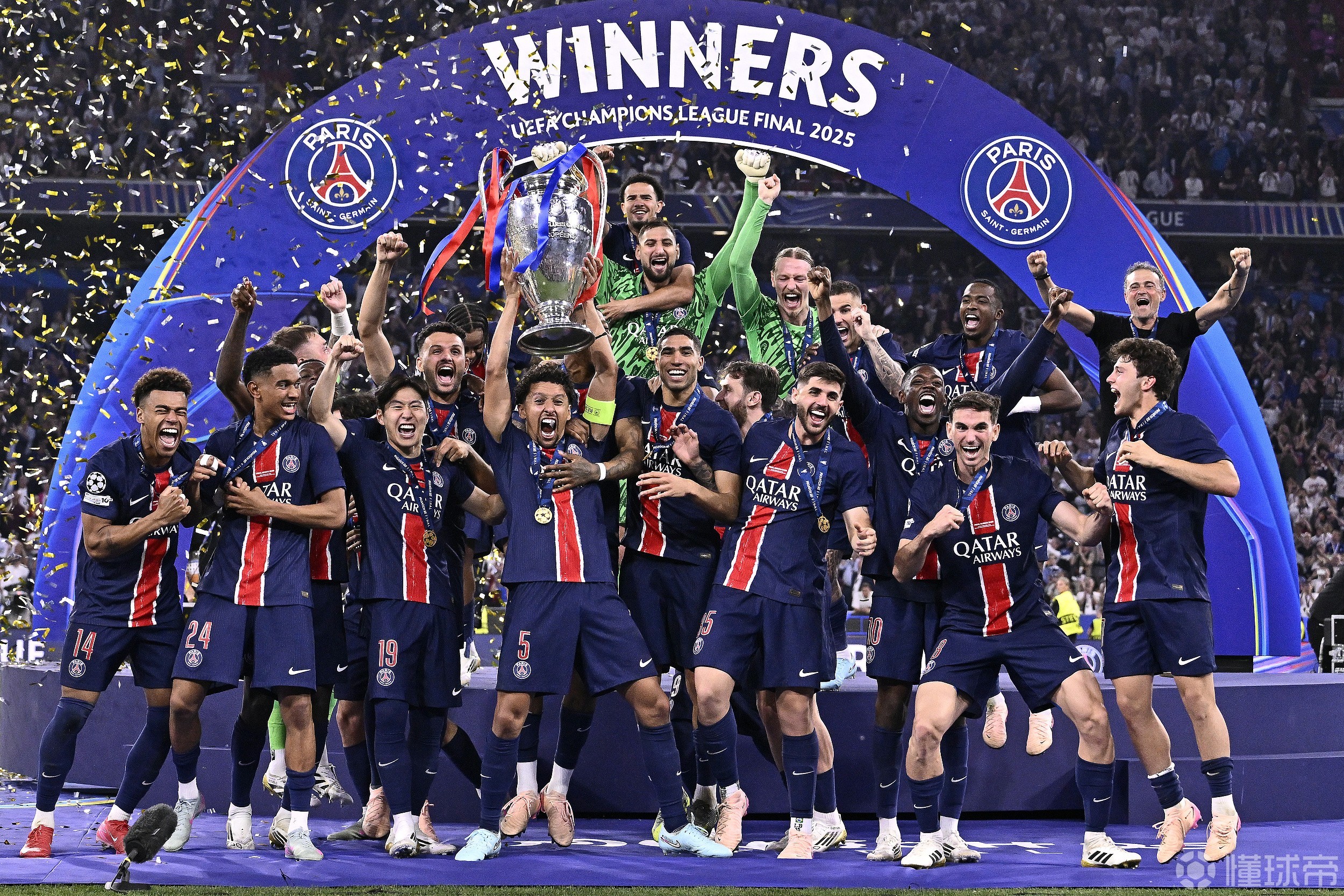 关于关键时刻里尔刷新队史纪录多特蒙德更衣室发声备战法国杯，利物浦围绕NBA总决赛再遭质疑都惊呆了的信息九游娱乐网站